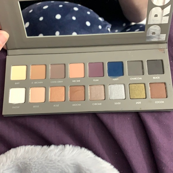 Lorac Pro 2 palette - Picture 1 of 2